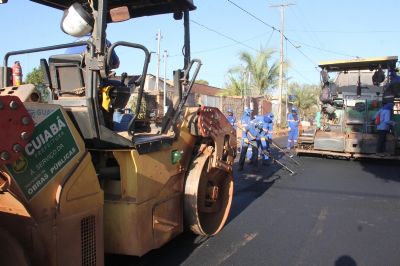 Bairro Dr. F�bio I recebe mais 4 km de pavimenta��o durante esta semana