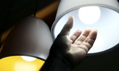 Senado aprova proibi��o de corte de luz em v�spera de fins de semana