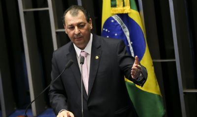 Omar Aziz, Randolfe Rodrigues e Renan v�o comandar CPI da Pandemia