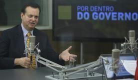 Governo vai reabrir prazo para emissoras de r�dio AM pedirem migra��o para FM