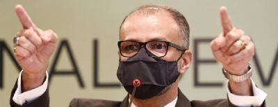 N�o h� interfer�ncia pol�tica na Anvisa, diz diretor-presidente