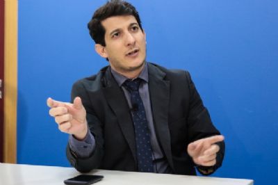 Mudan�a no sistema do TSE para reduzir custos causou �atraso� na apura��o