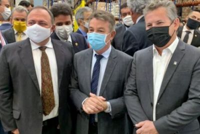 Governador e secret�rio de Sa�de participam de ato de recebimento das vacinas do Minist�rio da Sa�de