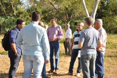 Engenheiros d�o in�cio na elabora��o do projeto que visa revitalizar o Tanque velho, de Livramento