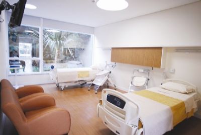 Onze hospitais suspendem cirurgias sem urg�ncia e exames