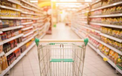 Empres�rios querem mercados at� 22h, maior prazo para impostos e consumo de bebidas vetado no com�rcio