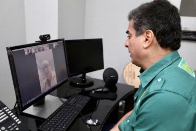 Emanuel se re�ne com setor produtivo e promete nova linha de cr�dito: �Pra Frente Cuiab�