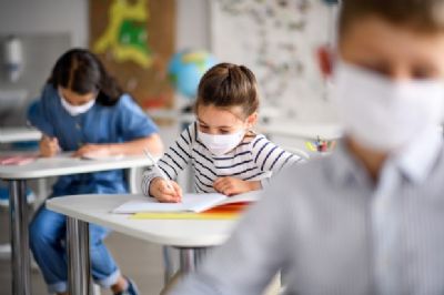 Prefeitura permite retorno imediato das aulas em escolas particulares