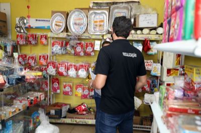 Procon Cuiab� realiza fiscaliza��o integrada na �Black Friday�