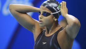 Etiene Medeiros � primeira brasileira campe� em mundial de nata��o