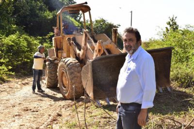 Prefeitura de Pocon� realiza trabalhos de recupera��o de estradas pantaneiras