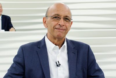 Dr. Alexandre Kalache � o entrevistado do Roda Viva
