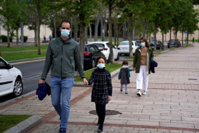 N�mero de casos de Covid-19 no mundo se aproxima de tr�s milh�es