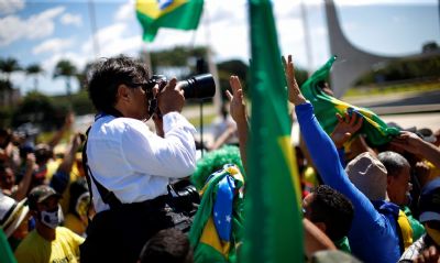 Ministros do STF e entidades repudiam agress�o sofrida por fot�grafo