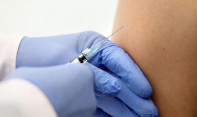 Avi�o parte hoje para buscar 2 milh�es de doses da vacina de Oxford
