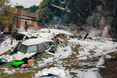 IML de S�o Paulo identifica 60 dos 62 mortos em acidente a�reo em Vinhedo