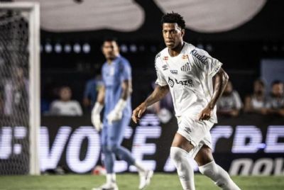 Zagueiro Gil vai � Justi�a e cobra R$ 11,3 milh�es do Corinthians