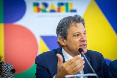 Governo federal envia PEC de corte de gastos ao Congresso