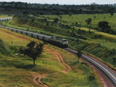Prefeitura e empres�rios se re�nem para debater prazo de concess�o e cronograma de ferrovia em Cuiab�