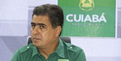 Emanuel diz que n�o vai �atrapalhar� isen��o de IPVA, mas ir� cobrar �l� na frente�