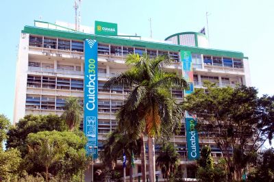 Pinheiro lan�a ponto biom�trico, portal do servidor e anuncia a retomada da Gazeta Municipal