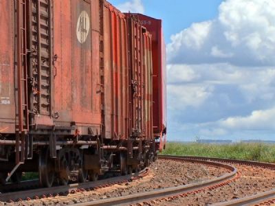 Deputados aprovam em 1� vota��o explora��o do transporte ferrovi�rio pelo governo de MT
