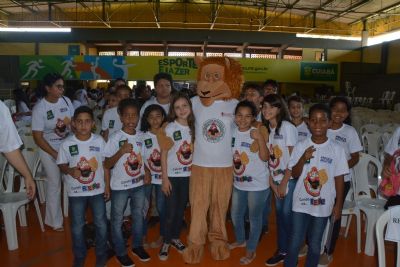 Programa forma 1.253 alunos do Ensino Fundamental em evento no Gin�sio Dom Aquino