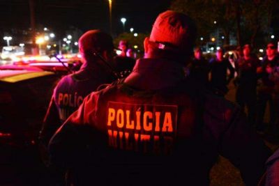 PM fecha festa clandestina, prende promoter e menores b�bados