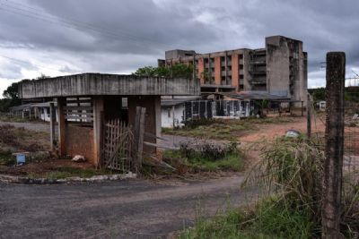 Hospital Central ter� obra retomada pelo governo do estado