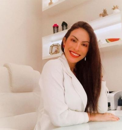 M�dica � internada na UTI ap�s ser picada por cobra numa cachoeira em MT