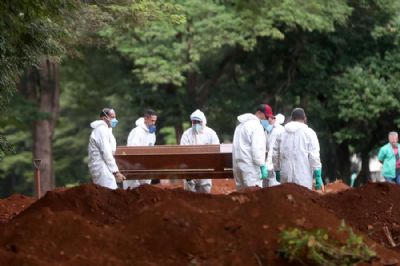 Mato Grosso registra mais 37 mortes por Covid-19 e muda forma de divulga��o