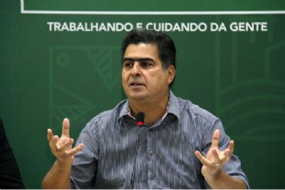 Emanuel anuncia sal�rios na conta: 'Vou honrar compromisso at� �ltimo dia de mandato'
