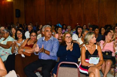 ​Pinheiro homenageia servidores no Dia do Aposentado e destaca pagamento adiantado para classe