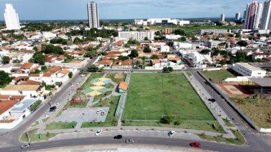 Cuiab� pro�be futebol amador e aglomera��o em parques