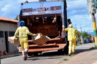 Nova empresa de coleta de lixo j� est� operando nas ruas da Capital