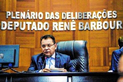 Governo apresenta proposta sobre taxa��o de aposentados