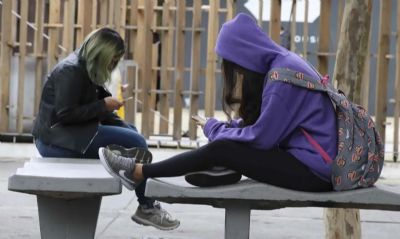 PL que veta celular na escola � aprovado na C�mara, mas cria racha entre conservadores