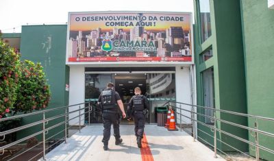 PF faz buscas em gabinete da C�mara; oposi��o cobra Comiss�o de �tica