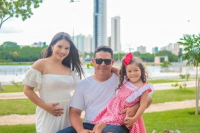 Ap�s perder a m�e e o marido para a covid, mulher faz rifa para alimentar os filhos em Cuiab�