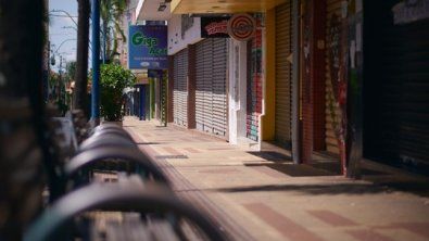 Ap�s recorde de mortes, governo decide prorrogar toque de recolher at� abril