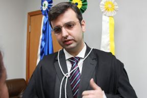 Juiz de Colniza se declara suspeito para julgar r�us por morte de prefeito