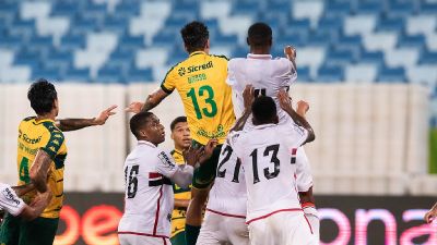 Cuiab� sai na frente, mas cede empate ao Botafogo-SP na Arena Pantanal
