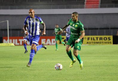 Cuiab� vence e � vice-l�der da S�rie B