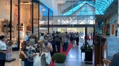 Casos de coronav�rus mais que dobram em Blumenau ap�s volta do com�rcio