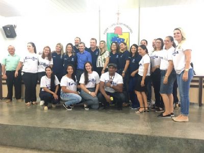 Fam�lias de Apiac�s s�o beneficiadas com o cart�o do Programa Pr�-Fam�lia