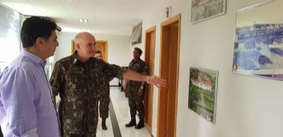 Prefeitura e Ex�rcito Brasileiro dialogam sobre parcerias para o tricenten�rio de Cuiab�