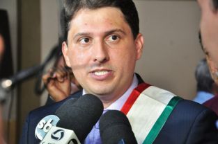 Defesa do prefeito Valdirzinho nega desvio de dinheiro em Leverger