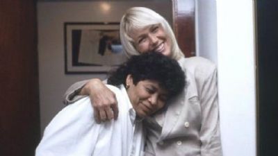 Xuxa revela ter sofrido abuso de confian�a de Marlene Mattos