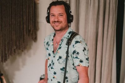 Acusado de ass�dio, baixista do Simple Plan � expulso da banda