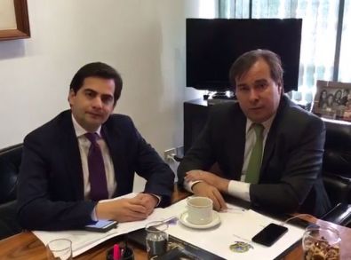 C�mara deve votar FEX nesta 4�; articula��o envolve reforma da Previd�ncia